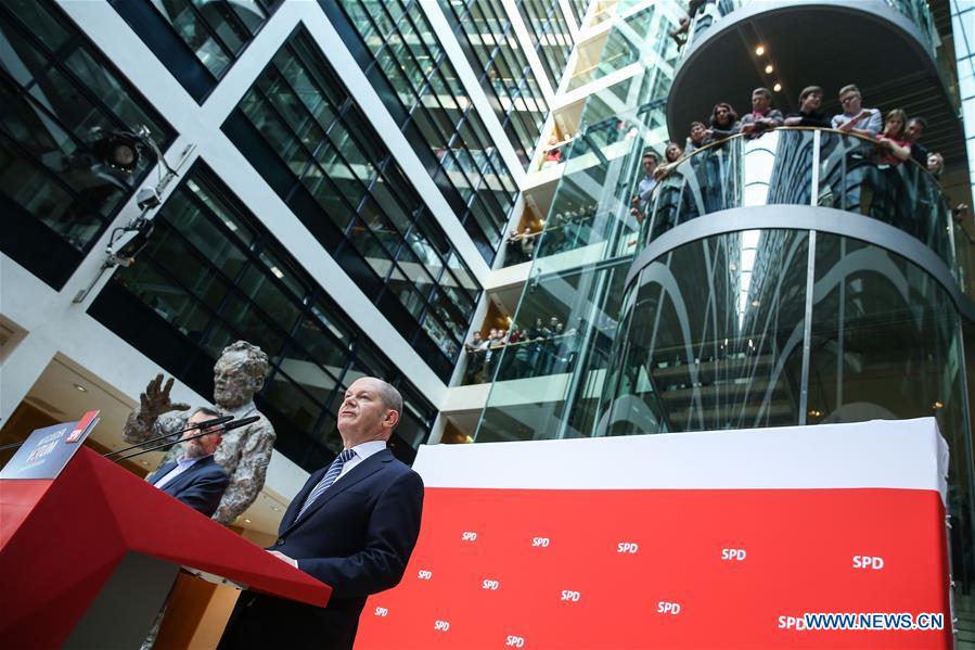 GERMANY-BERLIN-SPD-COALITION GOVERNMENT-VOTE