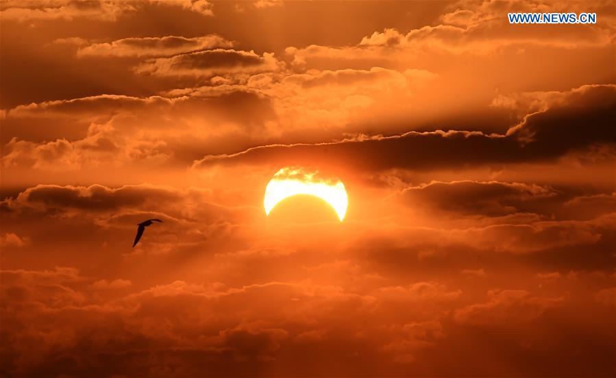 XINHUA PHOTOS OF THE DAY