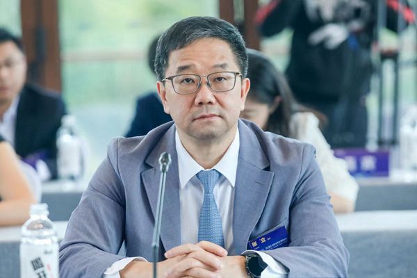 加快5G建設(shè)和應(yīng)用作用重大、意義深遠(yuǎn)