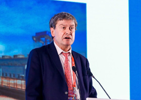 雷杰斯&middot;卡邁斯：推動中國產(chǎn)業(yè)升級