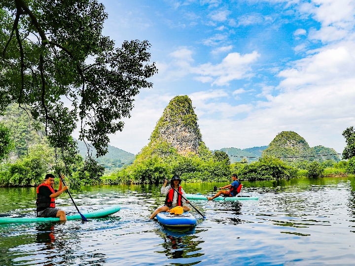 追光丨房車、帳篷、太空艙&hellip;&hellip;你想要的露營裝備這里都有