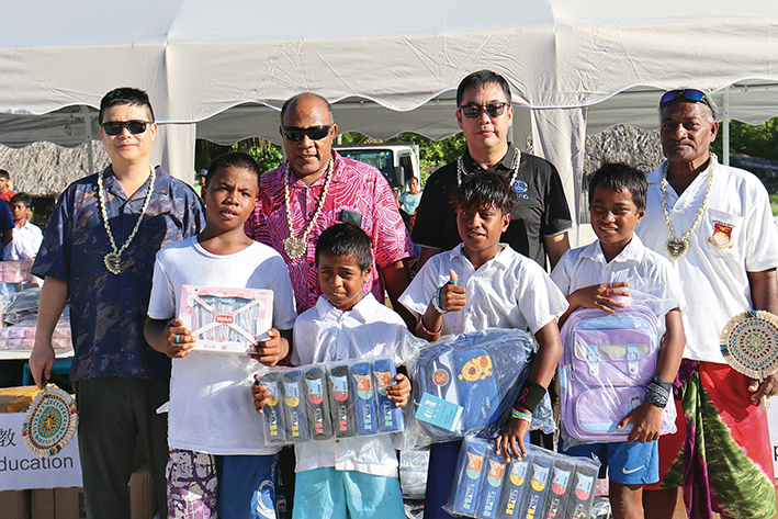 太平洋小島嶼上，有一所“中國中鐵”小學