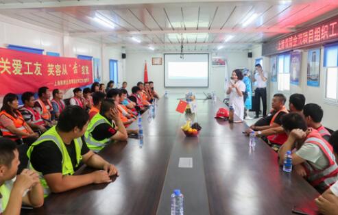 &ldquo;小病挺，大病拖&rdquo; 農(nóng)民工的健康保障如何破題？