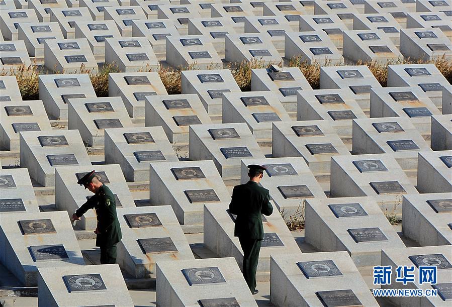 （圖文互動）（7）為了&ldquo;中國號&rdquo;巨輪揚帆遠航&mdash;&mdash;中國共產(chǎn)黨領(lǐng)導(dǎo)下的人民軍隊忠于祖國、服務(wù)人民啟示錄