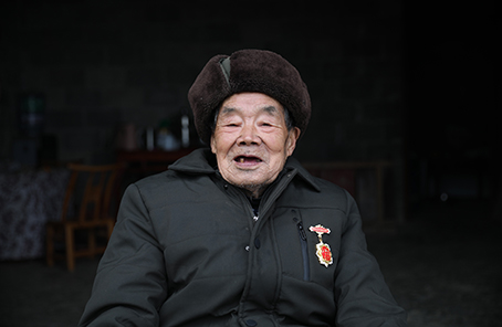 &ldquo;死守陣地，決不能后退一寸&rdquo;&mdash;&mdash;記抗美援朝老兵黃忠茂