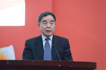 全國(guó)人大教科文衛(wèi)委員會(huì)主任委員、清華大學(xué)新聞出版學(xué)院院長(zhǎng)柳斌杰致辭