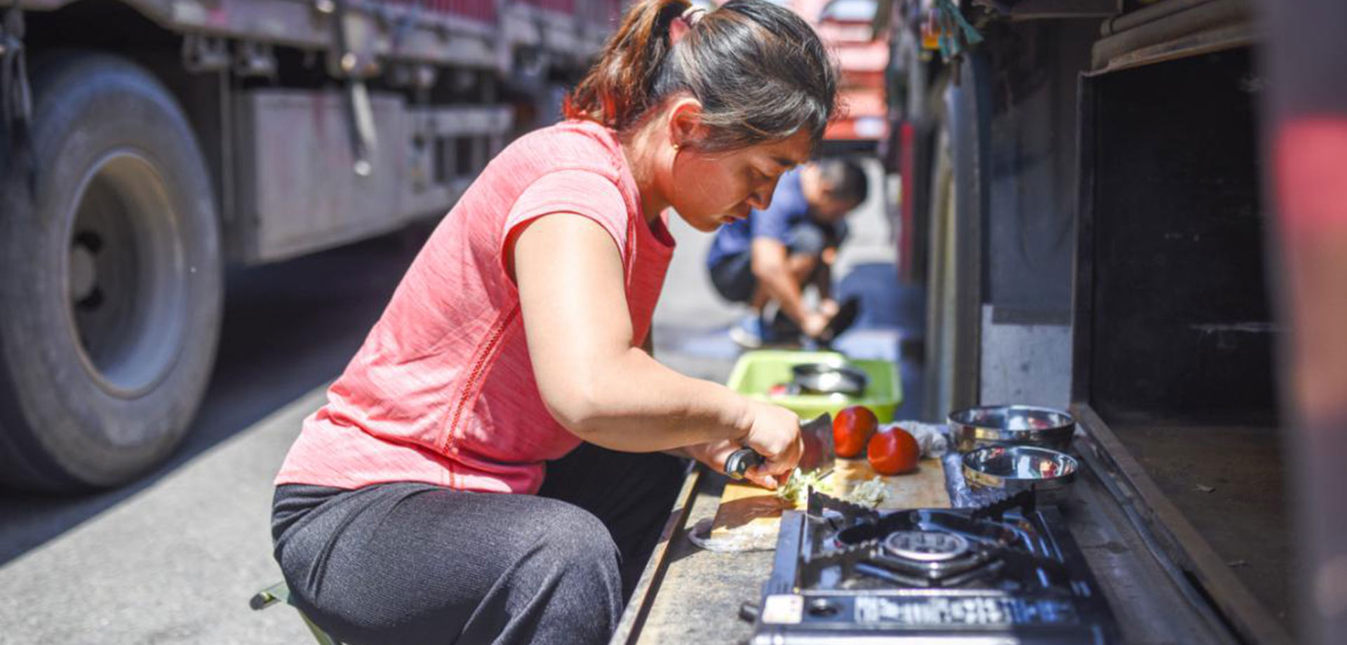【顯影中國(guó)】&ldquo;卡嫂&rdquo;的跟車(chē)生活