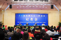 樓繼偉、張少春答記者問