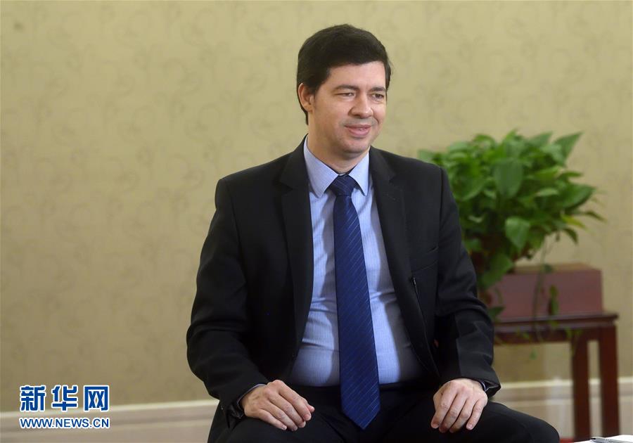 （圖文互動）（4）中國發(fā)展進入新時代&mdash;&mdash;9名外籍語言專家眼中的十九大報告