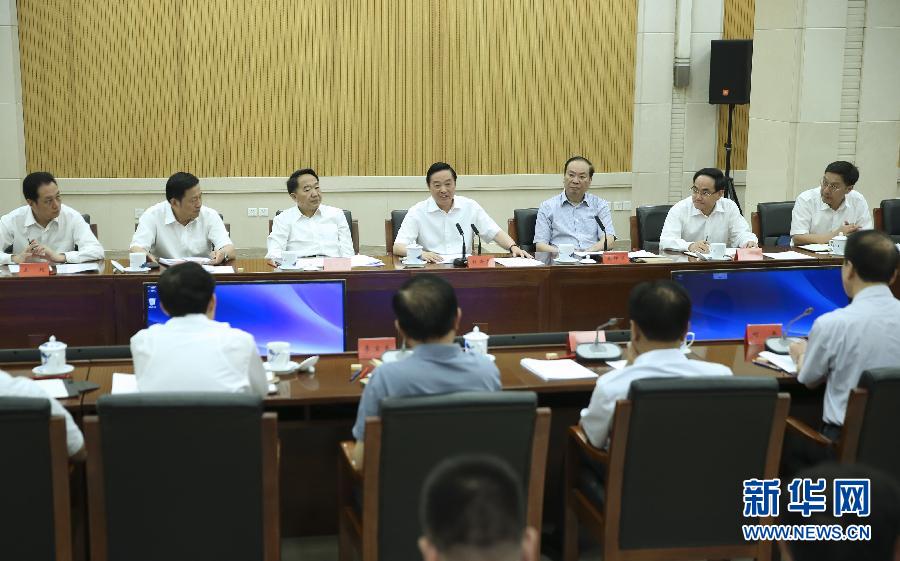 8月31日，中宣部在北京召開創(chuàng)新新聞傳播工作交流會，中共中央政治局委員、中央書記處書記、中宣部部長劉奇葆出席會議并講話。新華社記者蘭紅光攝