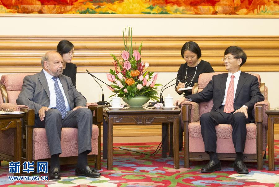 9月5日，中共中央政治局委員、中央政法委書記孟建柱在北京中南海會(huì)見國際法院院長亞伯拉罕。 新華社記者 黃敬文 攝 