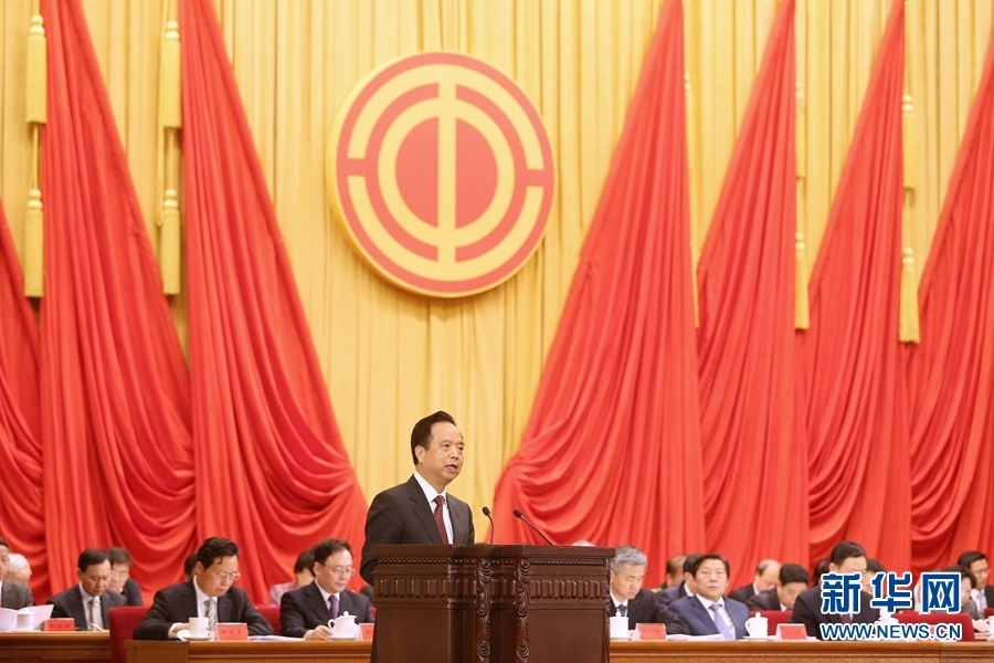 4月27日，慶祝&ldquo;五一&rdquo;國際勞動節(jié)暨全國五一勞動獎和全國工人先鋒號表彰大會在北京人民大會堂舉行。中共中央政治局委員、中華全國總工會主席李建國出席大會并講話。新華社記者 才揚(yáng) 攝 