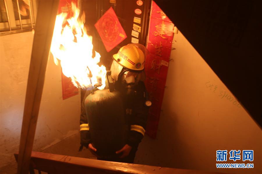 (年終報(bào)道)(2)2017身邊的感動(dòng)