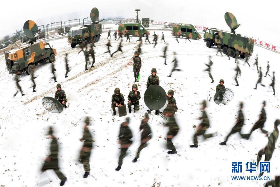 （新華全媒頭條&middot;圖文互動(dòng)）（9）備戰(zhàn)踏上新起點(diǎn)，練兵展現(xiàn)新氣象&mdash;&mdash;2018中國軍隊(duì)新年開訓(xùn)全景大掃描