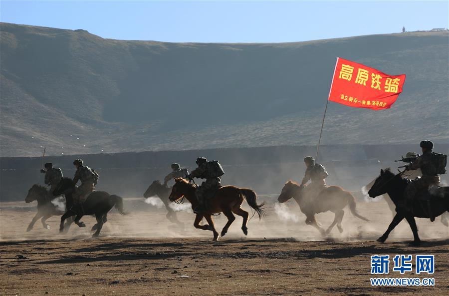 （新華全媒頭條&middot;圖文互動）（14）備戰(zhàn)踏上新起點，練兵展現(xiàn)新氣象&mdash;&mdash;2018中國軍隊新年開訓全景大掃描