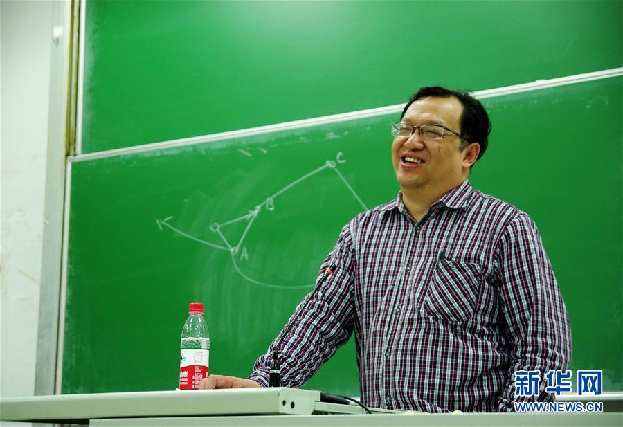 （新華全媒頭條&middot;圖文互動(dòng)）（3）清明，為了祭奠，更為了前行