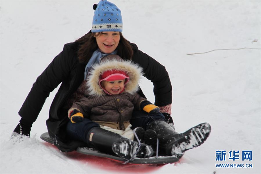 （國(guó)際&middot;編輯連線(xiàn)）（6）母親的懷抱