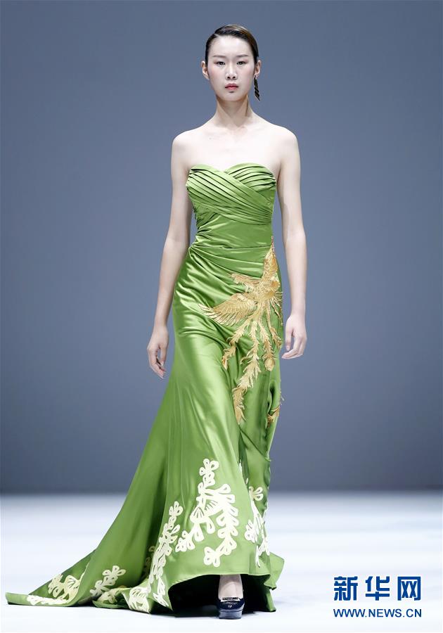 （文化）（1）陜西服裝工程學(xué)院在京舉行時(shí)裝發(fā)布會