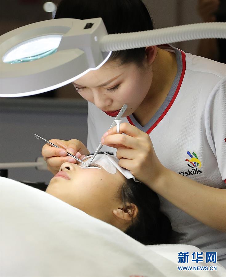 （新華全媒頭條&middot;圖文互動(dòng)）（6）上下合力，聚力破障，開(kāi)辟&ldquo;大國(guó)工匠&rdquo;建設(shè)新格局