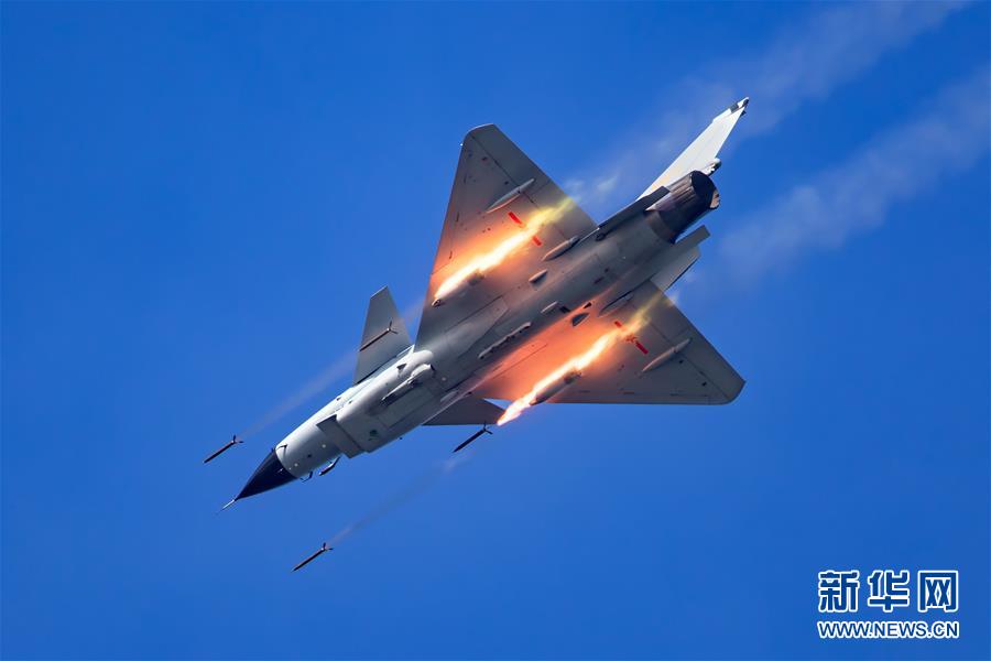 (圖文互動)(2)空軍轟—6K等五型戰(zhàn)機(jī)和空降兵將赴俄參加國際軍事比賽