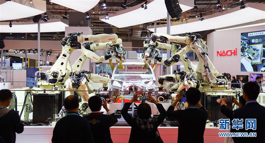 (新華全媒頭條·聚焦進(jìn)口博覽會(huì)·圖文互動(dòng))(2)匯聚世界經(jīng)濟(jì)前行的浩蕩潮流——從首屆中國(guó)國(guó)際進(jìn)口博覽會(huì)看全球合作發(fā)展新趨勢(shì)