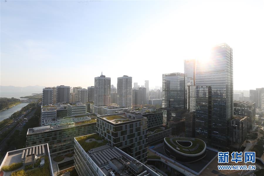 （在習(xí)近平新時(shí)代中國(guó)特色社會(huì)主義思想指引下&middot;慶祝改革開(kāi)放40周年&middot;開(kāi)放發(fā)展）（新華全媒頭條&middot;圖文互動(dòng)）（4）開(kāi)放中國(guó)：大門(mén)越開(kāi)越大 道路越走越寬