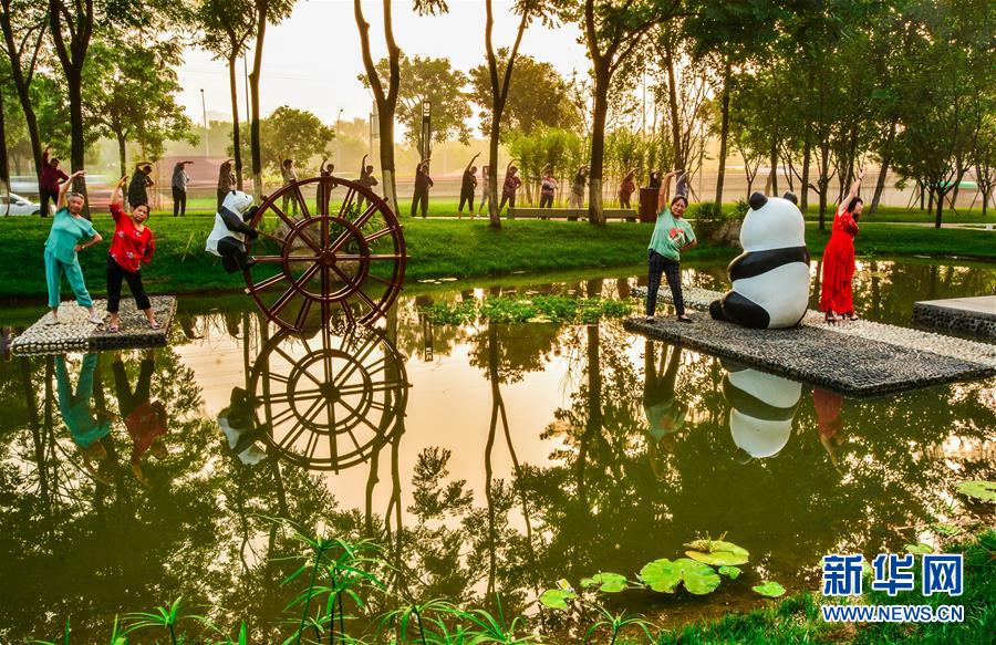 (百城百縣百企調研行·圖文互動)(3)成都:內(nèi)陸腹地構筑起全方位開放高地