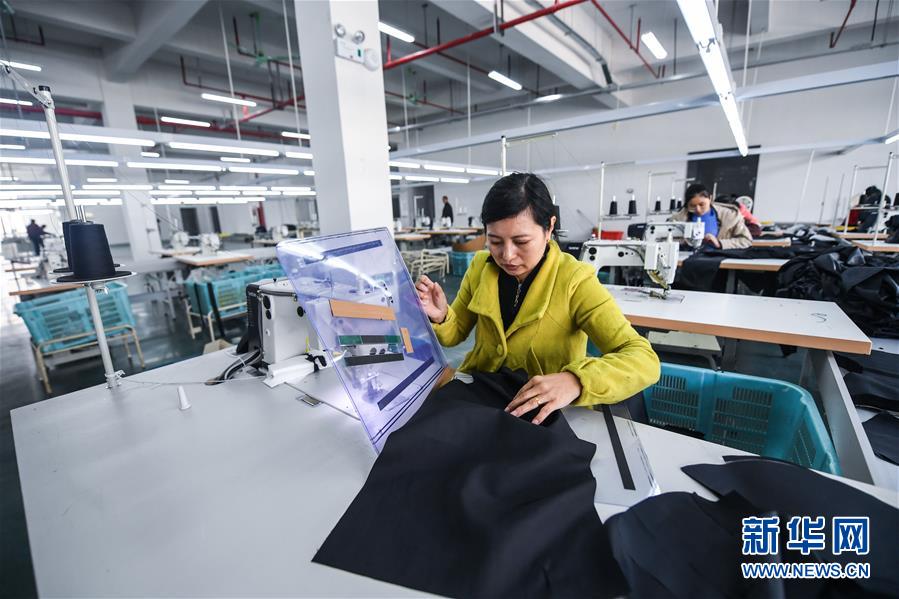 (慶祝改革開放40周年基層行·鄉(xiāng)鎮(zhèn)篇·圖文互動(dòng))(3)烏鎮(zhèn)40年:根里的靜與脈中的動(dòng)