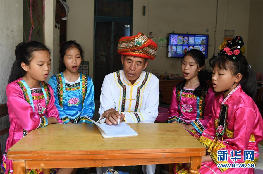 （輝煌60年&middot;壯美新廣西&middot;圖文互動）（5）和睦相處一家親 攜手并進謀發(fā)展&mdash;&mdash;廣西民族團結(jié)發(fā)展觀察