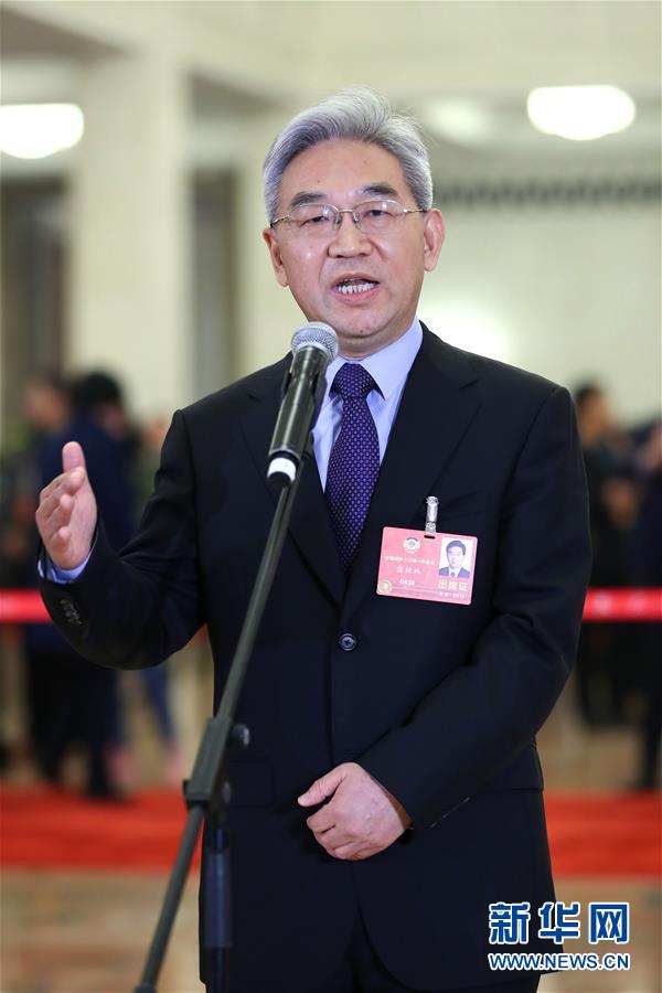 （兩會(huì)&middot;政協(xié)開幕）（11）全國政協(xié)委員接受采訪