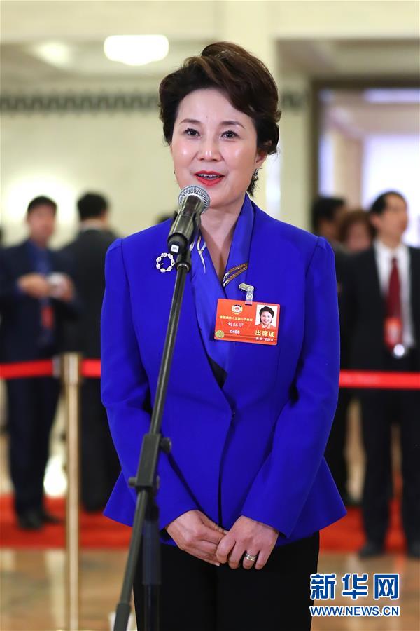 （兩會(huì)&middot;XHDW）（11）全國政協(xié)委員接受采訪