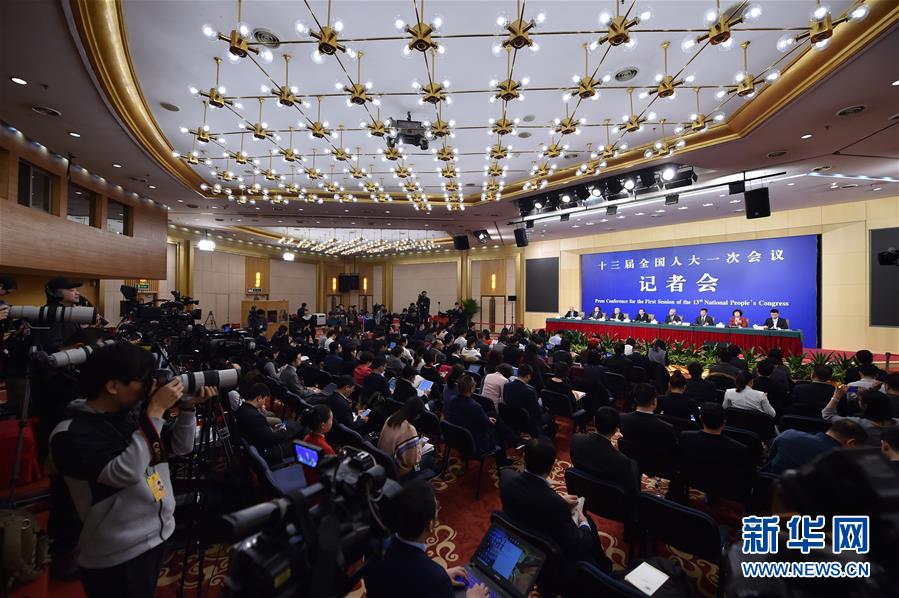 （兩會(huì)&middot;XHDW）（2）全國(guó)人大相關(guān)負(fù)責(zé)人就&ldquo;人大立法工作&rdquo;答記者問(wèn)