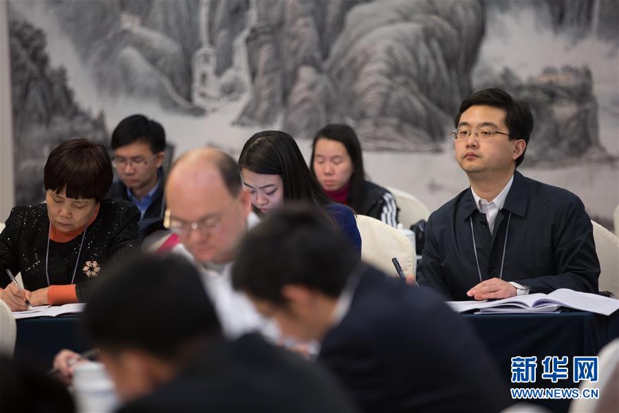 （圖文互動&middot;聽民意 匯民智）（1）凝聚共識 提振信心&mdash;&mdash;2018年國辦&ldquo;旁聽&rdquo;全國兩會記事