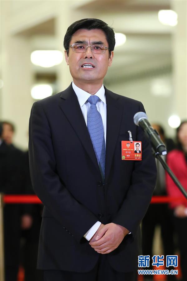 （兩會&middot;XHDW）（6）全國政協(xié)委員接受采訪