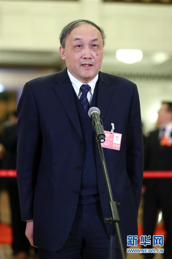 （兩會(huì)&middot;XHDW）（10）全國(guó)政協(xié)委員接受采訪