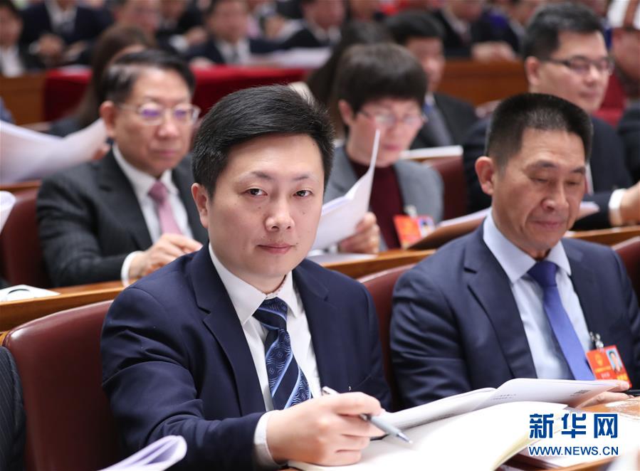 （兩會&middot;基層代表履職故事）（3）全國人大代表楊飛飛：讓農(nóng)民工有更好的職業(yè)上升通道