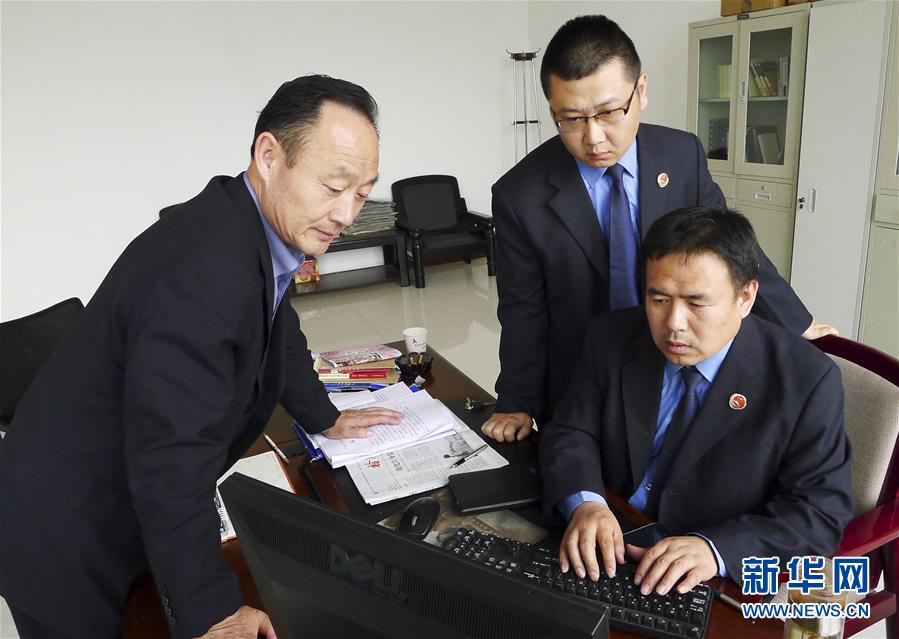 （改革先鋒風(fēng)采&middot;圖文互動）（1）張飚：維護社會公平正義的模范檢察官