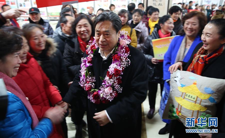 (改革先鋒風(fēng)采·圖文互動)(2)茅永紅:社區(qū)建設(shè)與治理創(chuàng)新的“拓荒者”