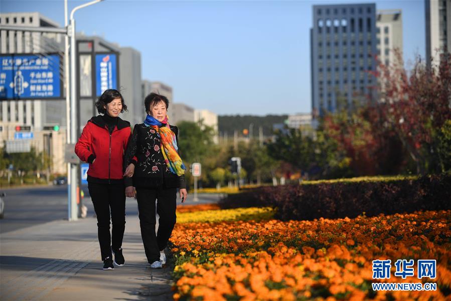 （新華全媒頭條&middot;圖文互動）（1）&ldquo;英雄之妻&rdquo;，為愛堅守19年