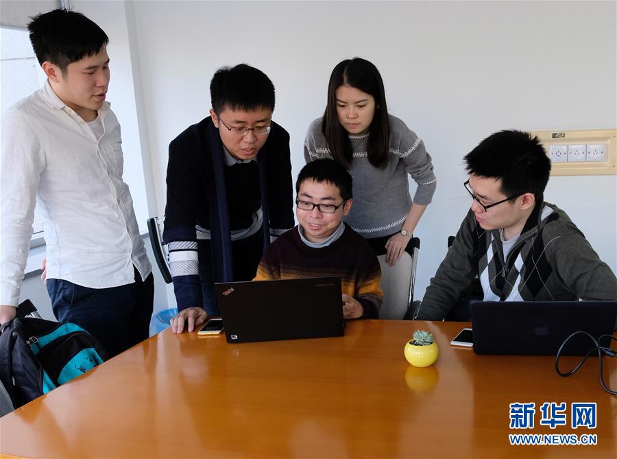 (圖文互動)(5)平靜而充滿力量——“中國網(wǎng)事·感動2018”年度網(wǎng)絡人物群像