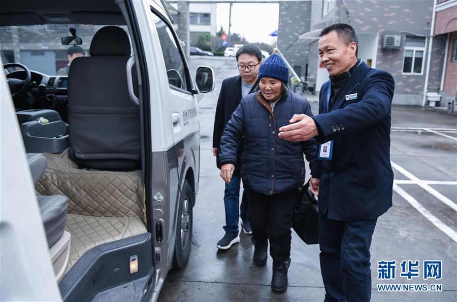 (圖文互動)(9)平靜而充滿力量——“中國網(wǎng)事·感動2018”年度網(wǎng)絡人物群像