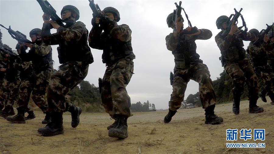 (新春走基層·圖文互動)(1)實戰(zhàn)化的“味道”——走進武警雪豹突擊隊