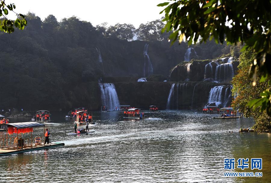 （兩會(huì)前夕看落實(shí)&middot;圖文互動(dòng)）（3）開放合作走活發(fā)展&ldquo;新棋局&rdquo;－－廣西落實(shí)習(xí)近平總書記全國(guó)兩會(huì)重要講話精神紀(jì)實(shí)