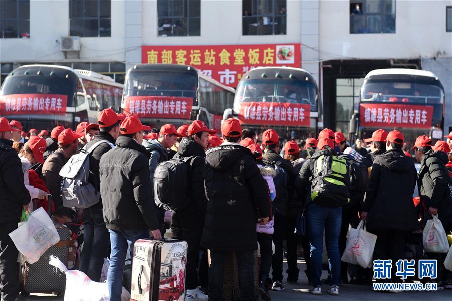 (在習近平新時代中國特色社會主義思想指引下——新時代新作為新篇章·圖文互動)(4)高原春來早 云嶺開新篇