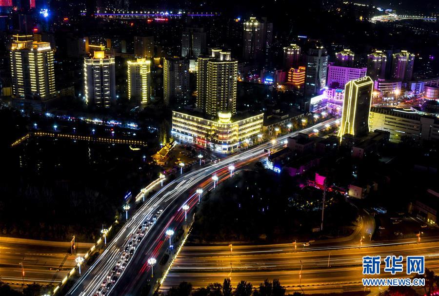 （兩會(huì)前夕看落實(shí)&middot;圖文互動(dòng)）（1）牢記囑托增進(jìn)民族團(tuán)結(jié) 凝心聚力建設(shè)美麗新疆&mdash;&mdash;新疆落實(shí)習(xí)近平總書(shū)記全國(guó)兩會(huì)重要講話精神紀(jì)實(shí)