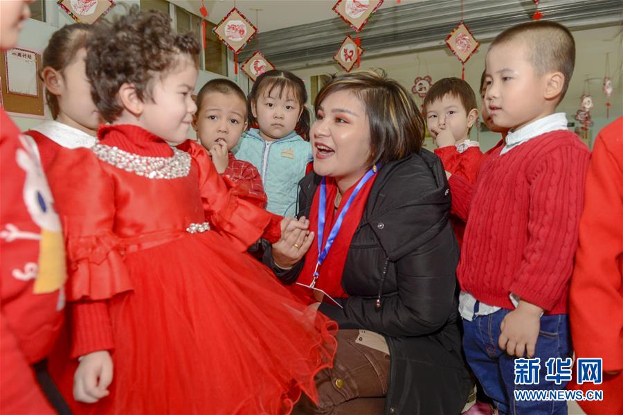 （兩會(huì)前夕看落實(shí)&middot;圖文互動(dòng)）（5）牢記囑托增進(jìn)民族團(tuán)結(jié) 凝心聚力建設(shè)美麗新疆&mdash;&mdash;新疆落實(shí)習(xí)近平總書(shū)記全國(guó)兩會(huì)重要講話精神紀(jì)實(shí)