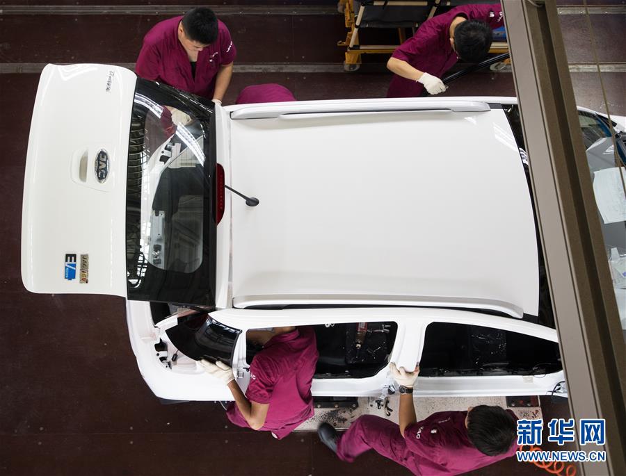 (新華全媒頭條·兩會特別報道·圖文互動)(7)凝聚不懈奮斗的磅礴力量——從全國兩會看奮進(jìn)中國的奮斗姿態(tài)