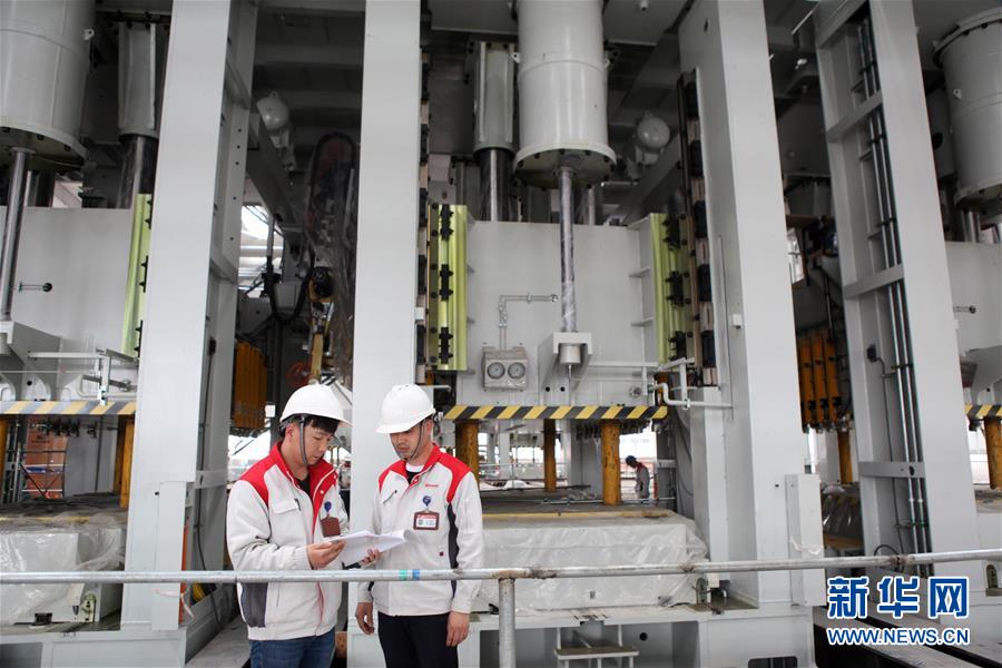 (新華全媒頭條·首季經(jīng)濟(jì)觀(guān)察·圖文互動(dòng))(8)經(jīng)濟(jì)運(yùn)行平穩(wěn)開(kāi)局 高質(zhì)量發(fā)展勢(shì)頭良好——2019年中國(guó)經(jīng)濟(jì)首季觀(guān)察