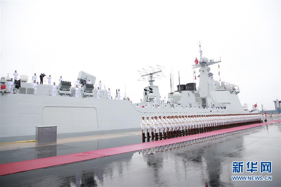 （新華全媒頭條&middot;人民海軍70年&middot;圖文互動(dòng)）（2）奏響新時(shí)代海上和平樂(lè)章&mdash;&mdash;人民海軍成立70周年海上閱兵活動(dòng)紀(jì)實(shí)