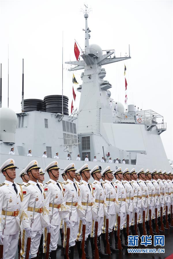 （新華全媒頭條&middot;人民海軍70年&middot;圖文互動(dòng)）（3）奏響新時(shí)代海上和平樂(lè)章&mdash;&mdash;人民海軍成立70周年海上閱兵活動(dòng)紀(jì)實(shí)